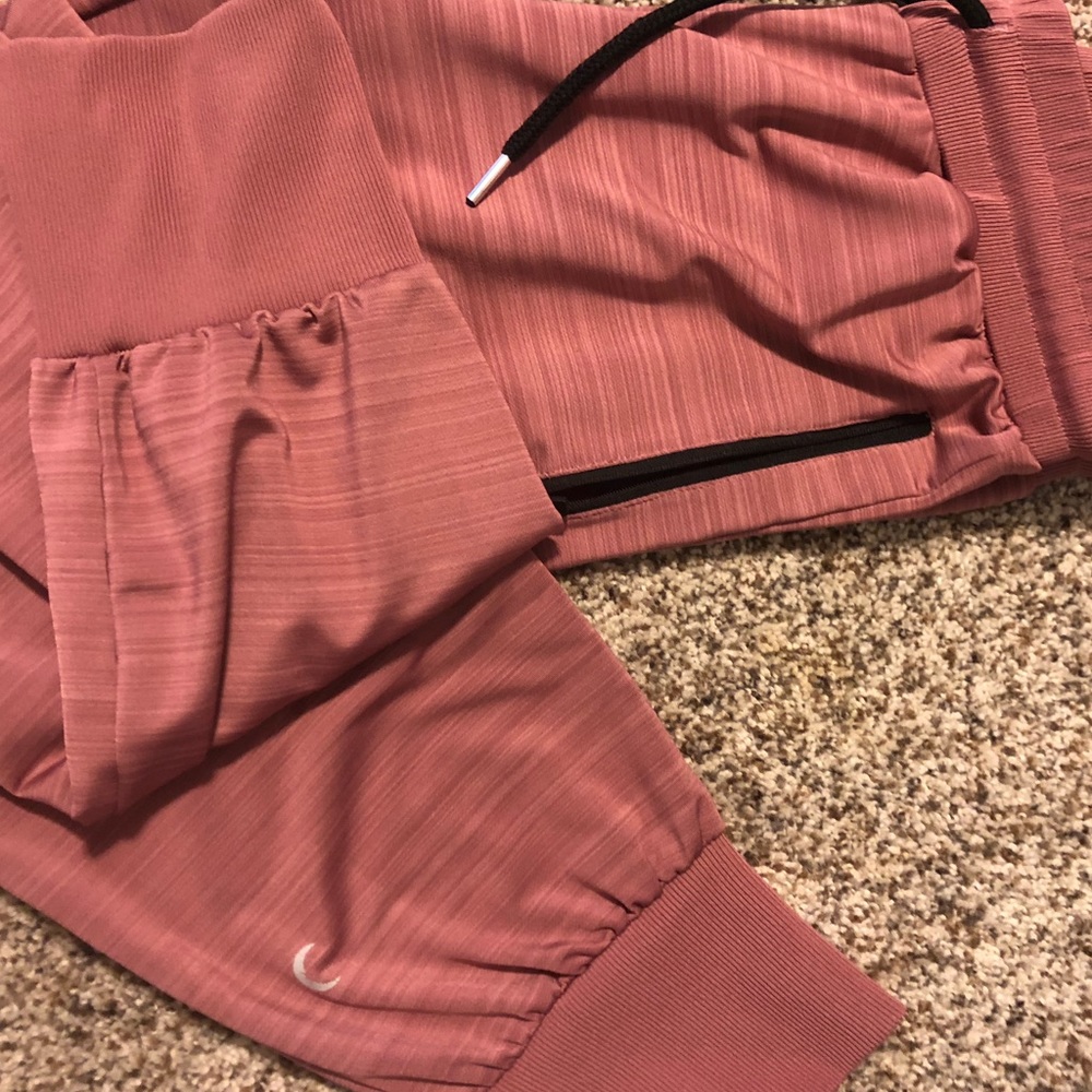 Rose Colored Zyia Joggers M
